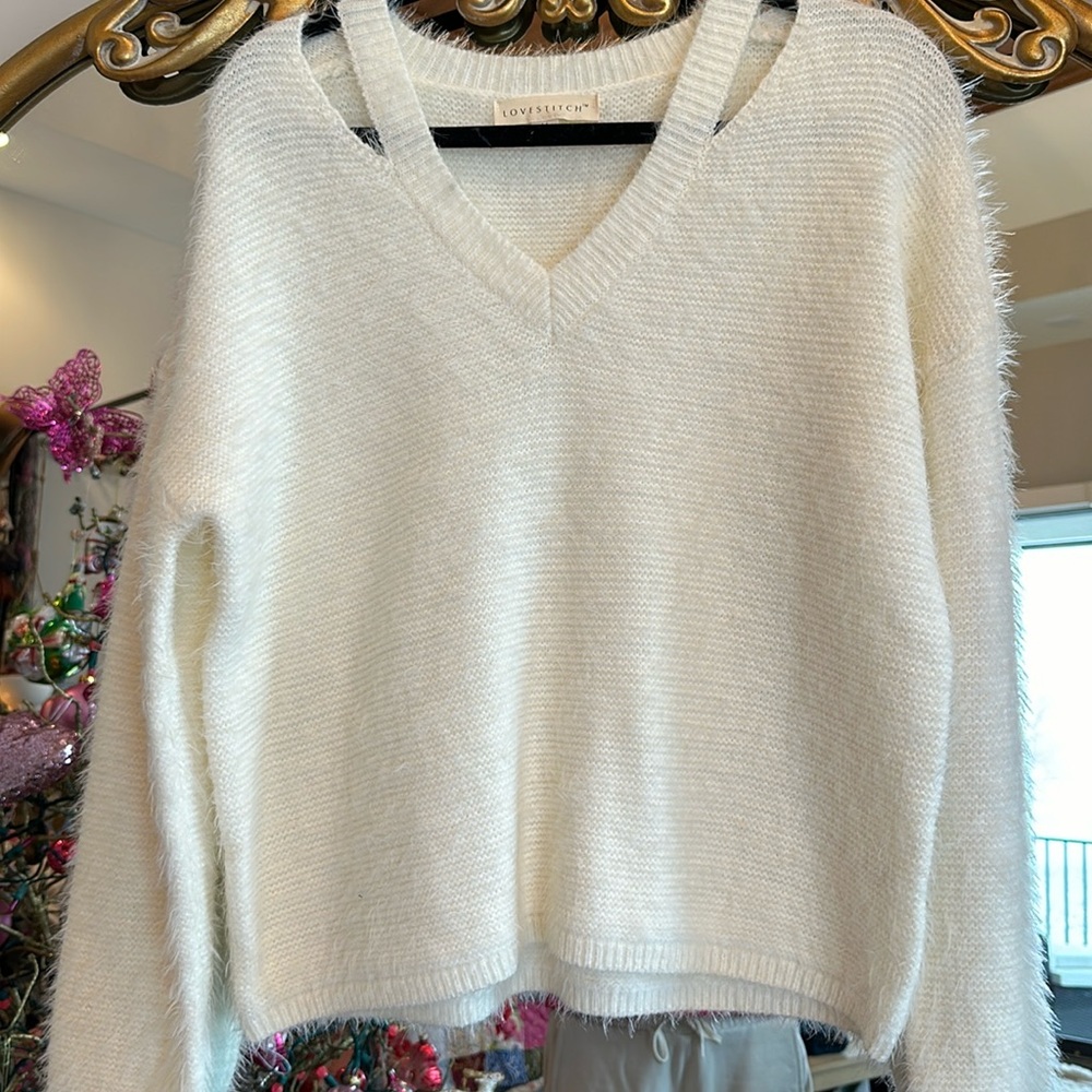 Lovestitch Cutout Sweater M